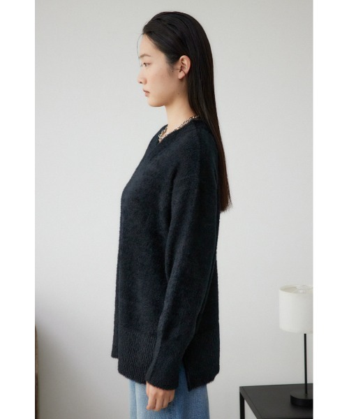 AZUL by moussy(アズールバイマウジー)の「2WAYモヘヤライクVネックニットトップス(ニット/セーター・レディース・アイボリー/ブラック/ライトグレー/ダークブルー・FREE)」の22枚目の写真