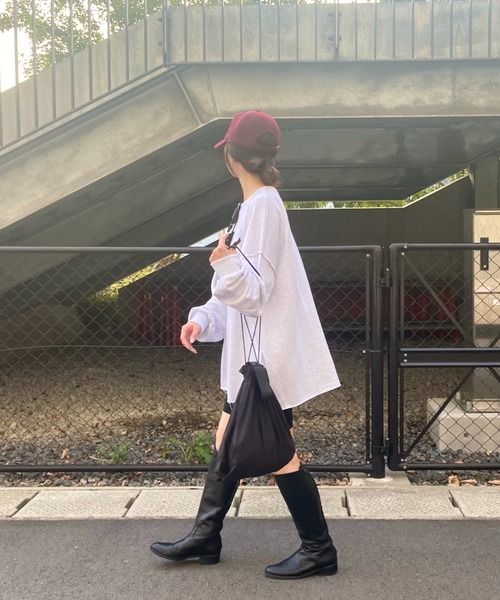 ISOOK(アイスー)の「カットオフルーズスウェット (kiharu select) / オーバーサイズ ビッグサイズ シンプルトップス スウェットプルオーバー(スウェット・レディース・ブラック/ライトグレー・FREE)」の9枚目の写真