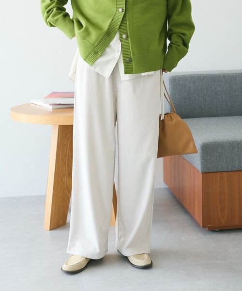 CRAFT STANDARD BOUTIQUE（クラフトスタンダードブティック）の「カットコーデュロイパンツ（その他パンツ・レディース・オレンジ/モカ/チャコールグレー/ブラック/グレイッシュベージュ・M/L）」の4枚目の写真