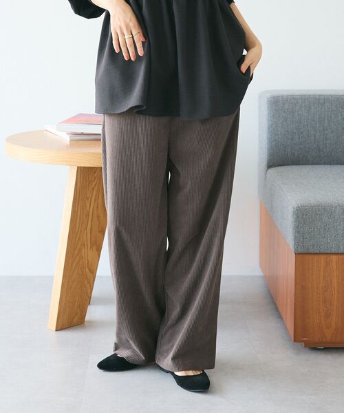 CRAFT STANDARD BOUTIQUE（クラフトスタンダードブティック）の「カットコーデュロイパンツ（その他パンツ・レディース・オレンジ/モカ/チャコールグレー/ブラック/グレイッシュベージュ・M/L）」の2枚目の写真