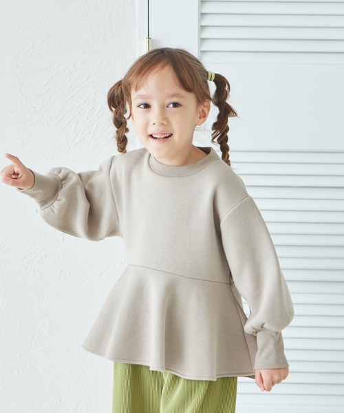 pairmanon（ペアマノン）の「【リンクコーデ】裏起毛 ペプラム プルオーバー（スウェット・キッズ・アイボリー/ベージュ/ブラック・150/140/120/100/130/110/90）」の2枚目の写真