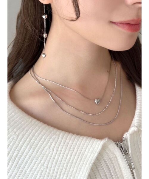 RESEXXY（リゼクシー）の「タイニーハートモチーフネックレス（ネックレス・レディース・シルバー/ゴールド・FREE）」の2枚目の写真