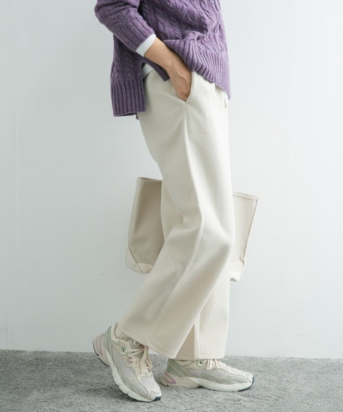 URBAN RESEARCH DOORS（アーバンリサーチドアーズ）の「『UR TECH』ニットメルトンパンツ（その他パンツ・レディース・チャコールグレー/アイボリー・MEDIUM）」の19枚目の写真