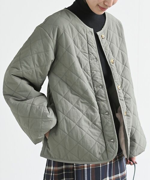 rps（アールピーエス）の「ボリュームスリーブ裏ボアキルトジャケット（ダウンジャケット/コート・レディース・アイボリー/ブラック/カーキ・フリー）」の3枚目の写真