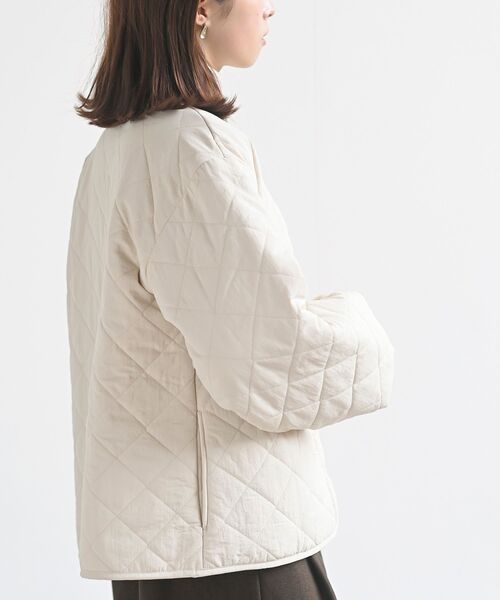 rps（アールピーエス）の「ボリュームスリーブ裏ボアキルトジャケット（ダウンジャケット/コート・レディース・アイボリー/ブラック/カーキ・フリー）」の18枚目の写真