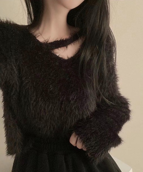 SHEPP(シープ)の「ネックデザインシャギーニットプルオーバー(ニット/セーター・レディース・アイボリー/ブラック/レッド/ホワイト/パープル/グレー・F)」の4枚目の写真