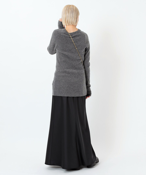 AP STUDIO(エーピーストゥディオ)の「カシミヤロングリブプルオーバー(ニット/セーター・レディース・チャコールグレー/モカ・FREE)」の6枚目の写真