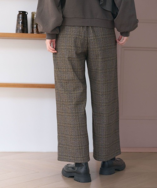 studio CLIP（スタディオクリップ）の「あったかストレートパンツ[プチ・プラスサイズあり]（その他パンツ・レディース・ネイビー/ブラウン/その他1/その他2・SMALL/MEDIUM/LARGE/X-LARGE/XX-LARGE/XXX-LARGE/PF）」の22枚目の写真