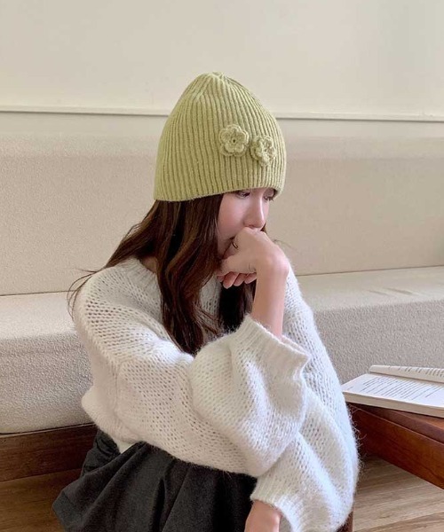 Vipoa（ヴィポア）の「flower knit beanie（ニットキャップ/ビーニー・レディース・グレー/レッド/ピンク/ベージュ/ブラック/アイボリー/ライム・FREE）」の8枚目の写真