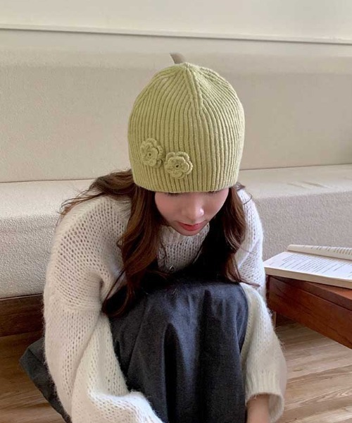 Vipoa（ヴィポア）の「flower knit beanie（ニットキャップ/ビーニー・レディース・グレー/レッド/ピンク/ベージュ/ブラック/アイボリー/ライム・FREE）」の9枚目の写真