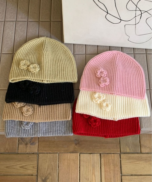 Vipoa（ヴィポア）の「flower knit beanie（ニットキャップ/ビーニー・レディース・グレー/レッド/ピンク/ベージュ/ブラック/アイボリー/ライム・FREE）」の16枚目の写真