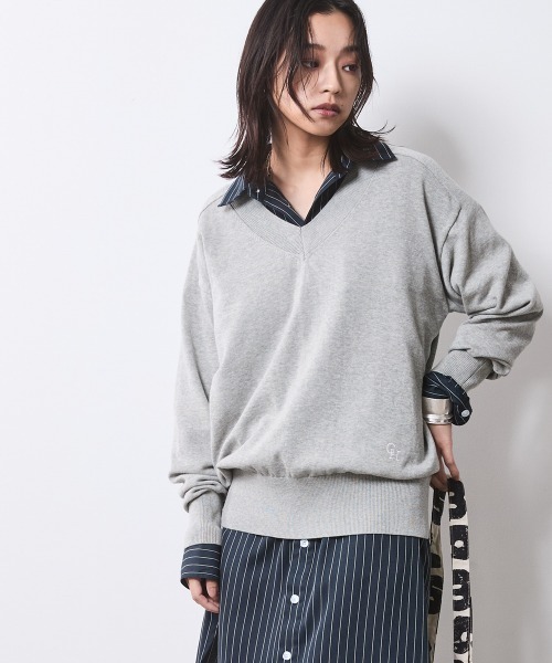 CHIC STYLE（シックスタイル）の「Vネックニットプルオーバー ＜大きいサイズ有＞シックスタイル（ニット/セーター・レディース・ベージュ/ブラック/グレー・M/L/LL/3L/4L/5L）」の20枚目の写真