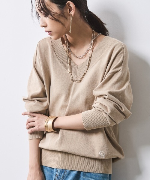 CHIC STYLE（シックスタイル）の「Vネックニットプルオーバー ＜大きいサイズ有＞シックスタイル（ニット/セーター・レディース・ベージュ/ブラック/グレー・M/L/LL/3L/4L/5L）」の5枚目の写真