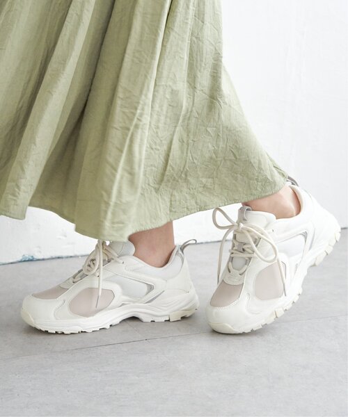 ikka(イッカ)の「【雑誌InRed4月号掲載】ダッドスニーカー(スニーカー・レディース・ブラック/ホワイト・L/M)」の13枚目の写真