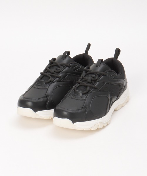 ikka(イッカ)の「【雑誌InRed4月号掲載】ダッドスニーカー(スニーカー・レディース・ブラック/ホワイト・L/M)」の2枚目の写真