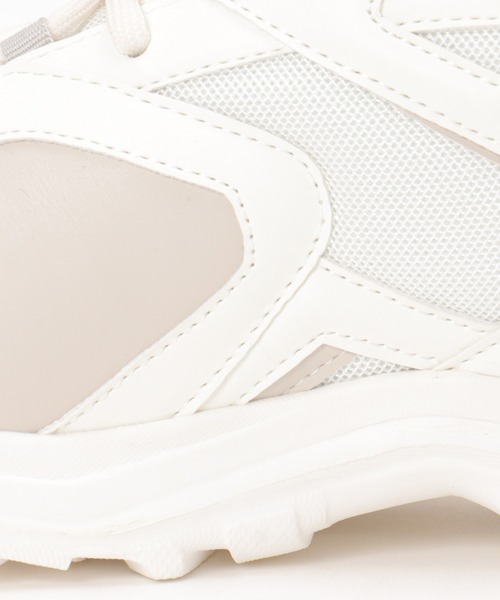 ikka(イッカ)の「【雑誌InRed4月号掲載】ダッドスニーカー(スニーカー・レディース・ブラック/ホワイト・L/M)」の11枚目の写真