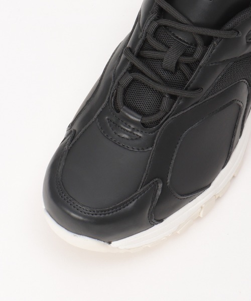ikka(イッカ)の「【雑誌InRed4月号掲載】ダッドスニーカー(スニーカー・レディース・ブラック/ホワイト・L/M)」の7枚目の写真