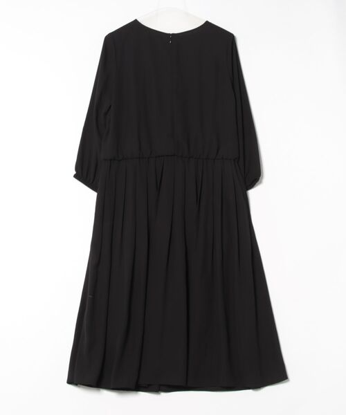 fleur by mint breeze(フルールバイミントブリーズ)の「【L~5L 大きいサイズ】ジョーゼットタックギャザーワンピース オケージョン セレモニー対応(ワンピース・レディース・ネイビー/ブラック・L/LL/5L/4L/3L)」の18枚目の写真