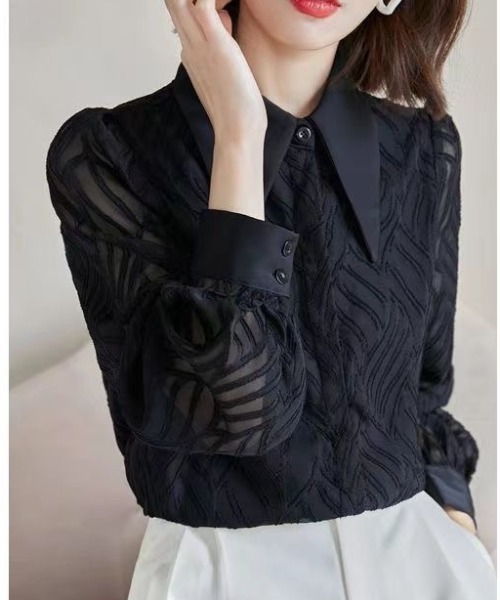 Coo+i(クーイ)の「リーフ柄立体模様シフォンブラウス ブラック(シャツ/ブラウス・レディース・ブラック/ホワイト・FREE)」の7枚目の写真