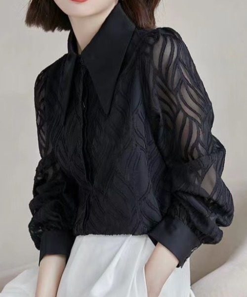 Coo+i(クーイ)の「リーフ柄立体模様シフォンブラウス ブラック(シャツ/ブラウス・レディース・ブラック/ホワイト・FREE)」の9枚目の写真