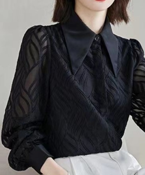 Coo+i(クーイ)の「リーフ柄立体模様シフォンブラウス ブラック(シャツ/ブラウス・レディース・ブラック/ホワイト・FREE)」の10枚目の写真