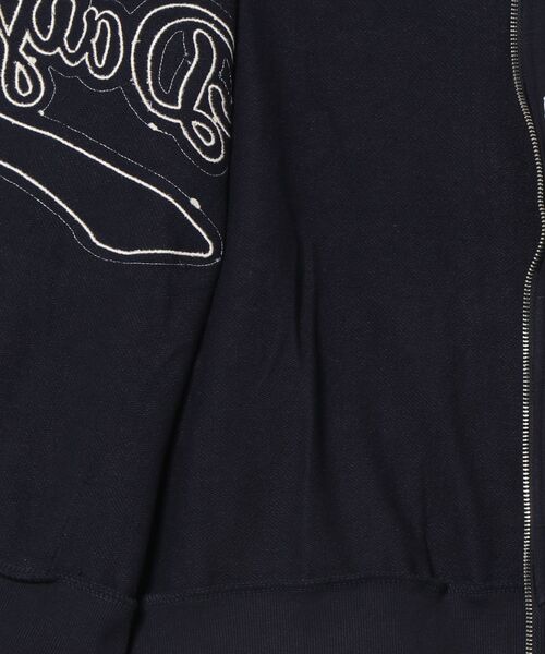GORGE(ゴージ)の「《ロゴ貼り付け×ZIPデザイン》レディース 裏毛ジップパーカー ゆったりシルエット 秋冬春(パーカー・レディース・アイボリー/オートミール/ネイビー・F)」の5枚目の写真
