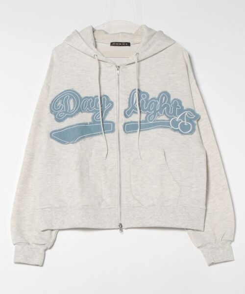 GORGE(ゴージ)の「《ロゴ貼り付け×ZIPデザイン》レディース 裏毛ジップパーカー ゆったりシルエット 秋冬春(パーカー・レディース・アイボリー/オートミール/ネイビー・F)」の7枚目の写真