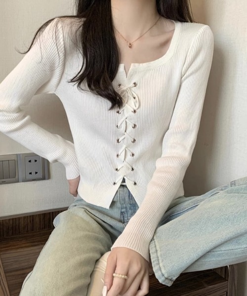 paravion（パラビオン）の「レースアップリブニット（Tシャツ/カットソー・レディース・ブラック/グレー/オフホワイト/ホワイト・FREE）」の5枚目の写真