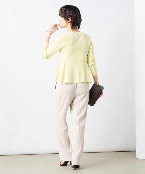 NOLLEY’S Sophi（ノーリーズソフィ）の「【追加】《手洗い可能》マルチファンクションリブフレアVネックカーディガン（カーディガン/ボレロ・レディース・ホワイト/ミント/ダークネイビー/クリーム/ライトブルー・38）」の13枚目の写真