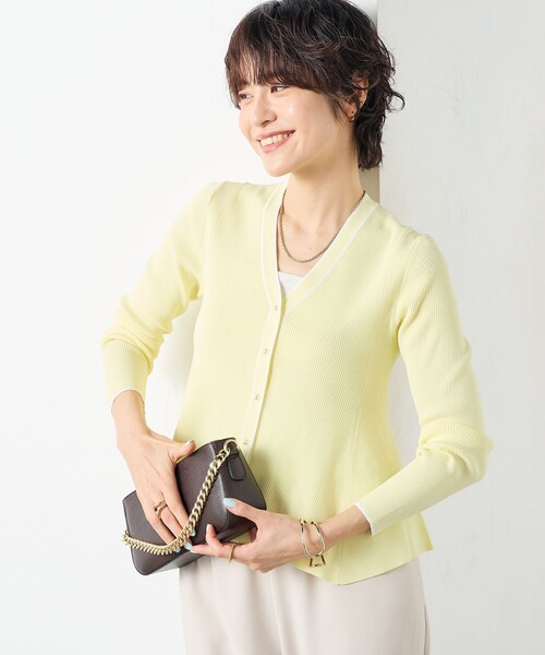 NOLLEY’S Sophi（ノーリーズソフィ）の「【追加】《手洗い可能》マルチファンクションリブフレアVネックカーディガン（カーディガン/ボレロ・レディース・ホワイト/ミント/ダークネイビー/クリーム/ライトブルー・38）」の16枚目の写真