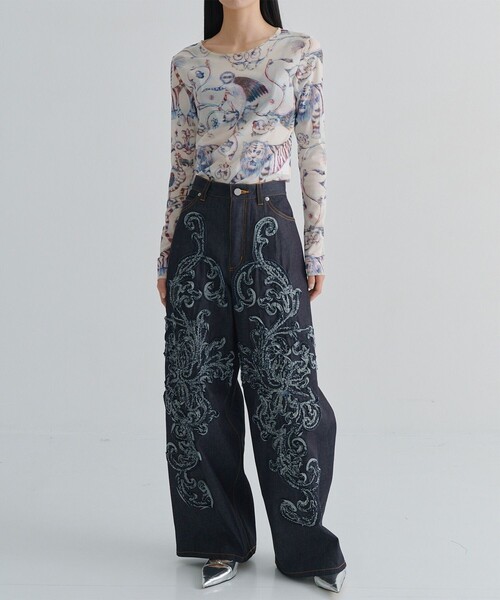 TAAKK(ターク)の「【TAAKK/ターク】DENIM WIDE PANTS(刺繍)/ワイドデニムパンツ(デニムパンツ・レディース・ブラック/ダークインディゴブルー・2/1)」の4枚目の写真