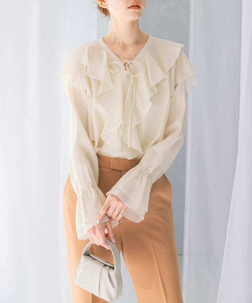 URBAN RESEARCH ROSSO WOMEN（アーバンリサーチ　ロッソ）の「『WEB/一部店舗限定』ラッフルデザインブラウス（シャツ/ブラウス・レディース・ブラック/オフホワイト/ピンク・FREE）」の11枚目の写真