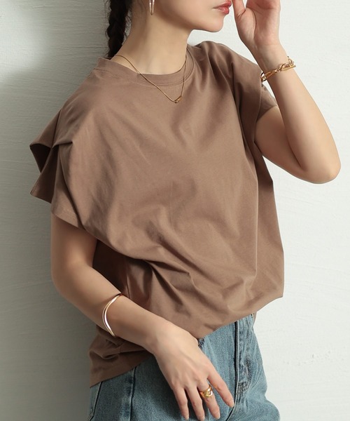 Sawa a la mode(サワアラモード)の「タックスリーブコットンカットソー(Tシャツ/カットソー・レディース・ホワイト/ブラウン/ブラック/杢グレー・FREE)」の1枚目の写真