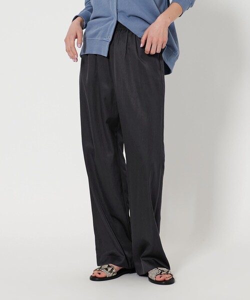BEAUTY&YOUTH UNITED ARROWS（ビューティーアンドユースユナイテッドアローズ）の「サテンドロースト ワイド パンツ 2（その他パンツ・レディース・ダークグレー/ベージュ/ダークブラウン/ライトブルー・XS/S/M/L）」の9枚目の写真