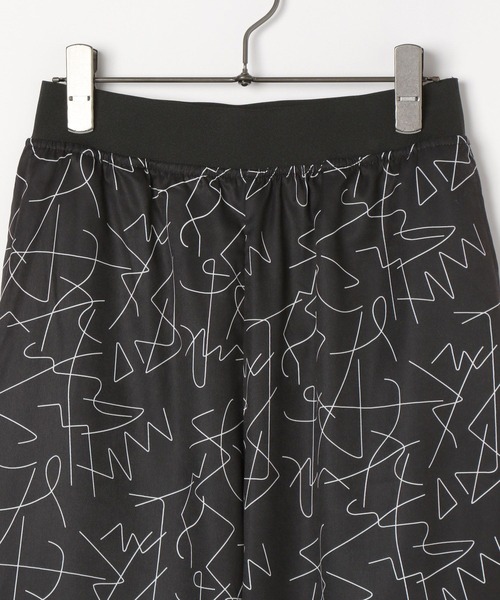 GEORGE'S(ジョージズ)の「ソウガラプリントパンツ(その他パンツ・レディース・ブラック/オフホワイト/ブラウン・SMALL/MEDIUM)」の16枚目の写真