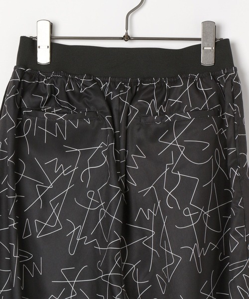 GEORGE'S(ジョージズ)の「ソウガラプリントパンツ(その他パンツ・レディース・ブラック/オフホワイト/ブラウン・SMALL/MEDIUM)」の18枚目の写真