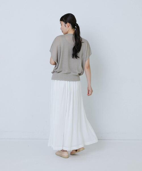 LOISIR（ロワズィール）の「リネンナイロン天竺シアーニットフリルプルオーバー（ニット/セーター・レディース・ベージュ/グレー・FREE）」の7枚目の写真