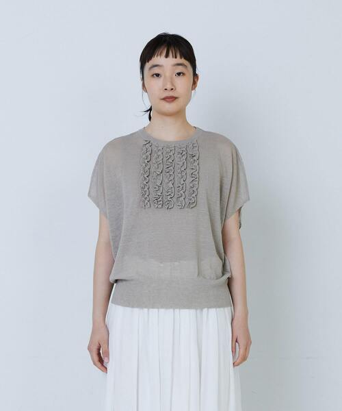 LOISIR（ロワズィール）の「リネンナイロン天竺シアーニットフリルプルオーバー（ニット/セーター・レディース・ベージュ/グレー・FREE）」の8枚目の写真