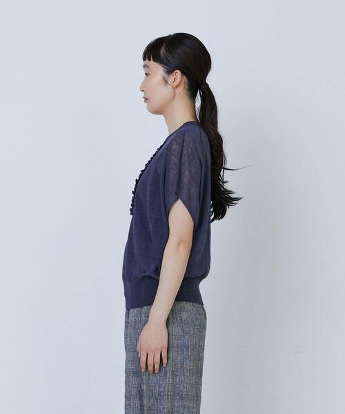 LOISIR（ロワズィール）の「リネンナイロン天竺シアーニットフリルプルオーバー（ニット/セーター・レディース・ベージュ/グレー・FREE）」の17枚目の写真