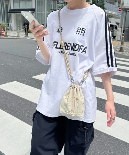 CLEA(クレア)の「ビジューデザインミニサコッシュバッグ(ショルダーバッグ・レディース・ピンク/イエロー/ベージュ/ブラック/カーキ・FREE)」の15枚目の写真