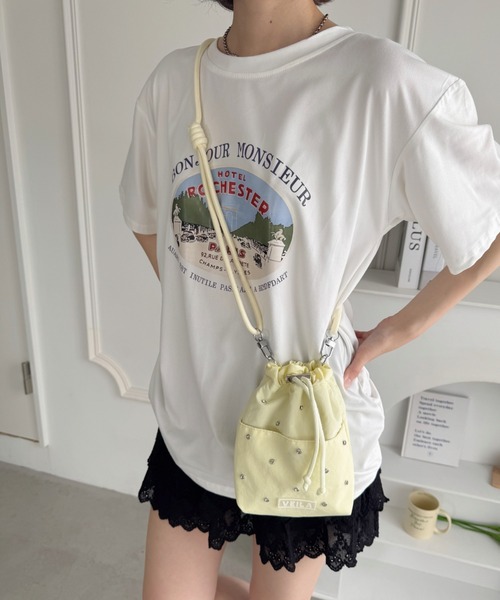 CLEA(クレア)の「ビジューデザインミニサコッシュバッグ(ショルダーバッグ・レディース・ピンク/イエロー/ベージュ/ブラック/カーキ・FREE)」の21枚目の写真