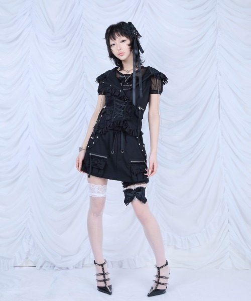 Lace-up frilled lace sleeveless hoodie（その他トップス