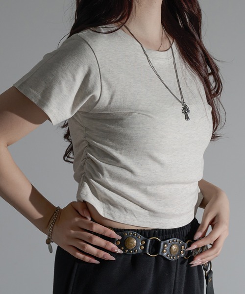 apres jour mignon(アプレジュールミニョン)の「サイドシャーリングクロップドTシャツ【ZOZOTOWN限定アイテム】(Tシャツ/カットソー・レディース・ブラック/ピンク系その他/オフホワイト/ナチュラル/レッド・フリー/X-LARGE)」の3枚目の写真