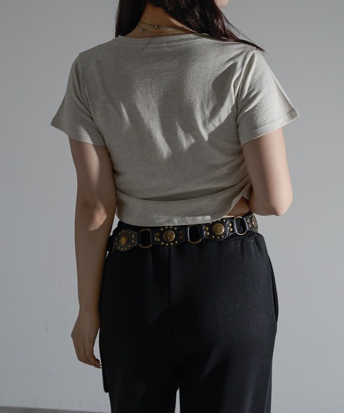 apres jour mignon(アプレジュールミニョン)の「サイドシャーリングクロップドTシャツ【ZOZOTOWN限定アイテム】(Tシャツ/カットソー・レディース・ブラック/ピンク系その他/オフホワイト/ナチュラル/レッド・フリー/X-LARGE)」の11枚目の写真