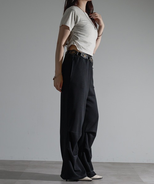 apres jour mignon(アプレジュールミニョン)の「サイドシャーリングクロップドTシャツ【ZOZOTOWN限定アイテム】(Tシャツ/カットソー・レディース・ブラック/ピンク系その他/オフホワイト/ナチュラル/レッド・フリー/X-LARGE)」の12枚目の写真