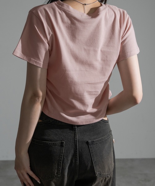 apres jour mignon(アプレジュールミニョン)の「サイドシャーリングクロップドTシャツ【ZOZOTOWN限定アイテム】(Tシャツ/カットソー・レディース・ブラック/ピンク系その他/オフホワイト/ナチュラル/レッド・フリー/X-LARGE)」の18枚目の写真