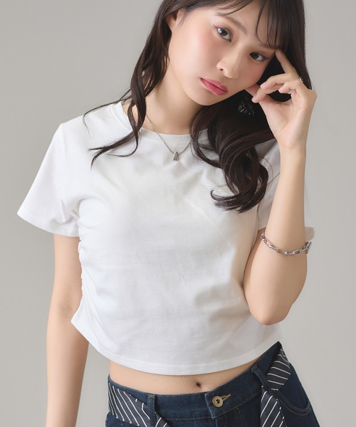 apres jour mignon（アプレジュールミニョン）の「サイドシャーリングクロップドTシャツ（Tシャツ/カットソー・レディース・ブラック/ピンク系その他/オフホワイト/ナチュラル/レッド/ホワイト系その他/ネイビー/ブラック系その他/グレー・フリー/X-LARGE）」の18枚目の写真
