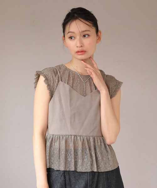 ELENCARE DUE（エレンカーレデュエ）の「・ELENCARE DUE ドッキングレースブラウス（シャツ/ブラウス・レディース・グレイッシュベージュ/ブラック/オフホワイト・FREE）」の3枚目の写真