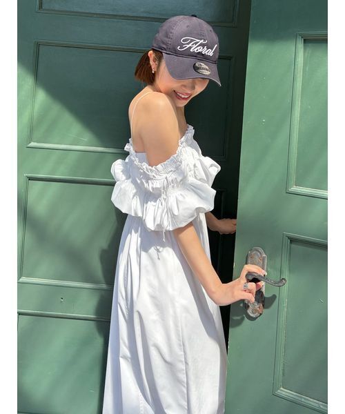 NEW ERA（ニューエラ）の「【SNIDEL|NEW ERA®】Floralキャップ（キャップ・レディース・ネイビー/アイボリー/ブラック/ライトベージュ/ライトブルー・F）」の17枚目の写真