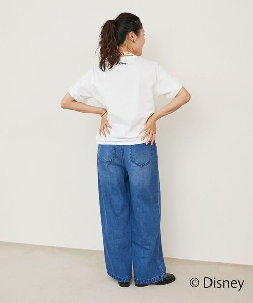 le.coeur blanc(ルクールブラン)の「【Disney】Hello/プリントTシャツ(Tシャツ/カットソー・レディース・ベージュ/チャコールグレー/オフホワイト・38)」の4枚目の写真